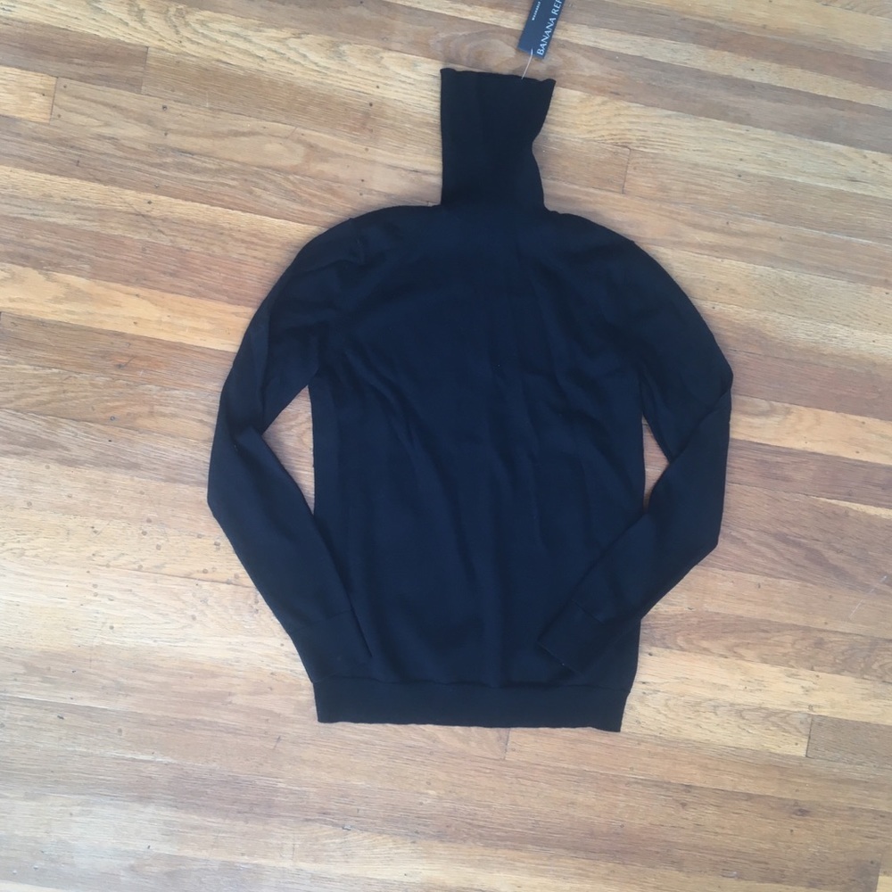 Banana Repulic Tuttleneck sweater